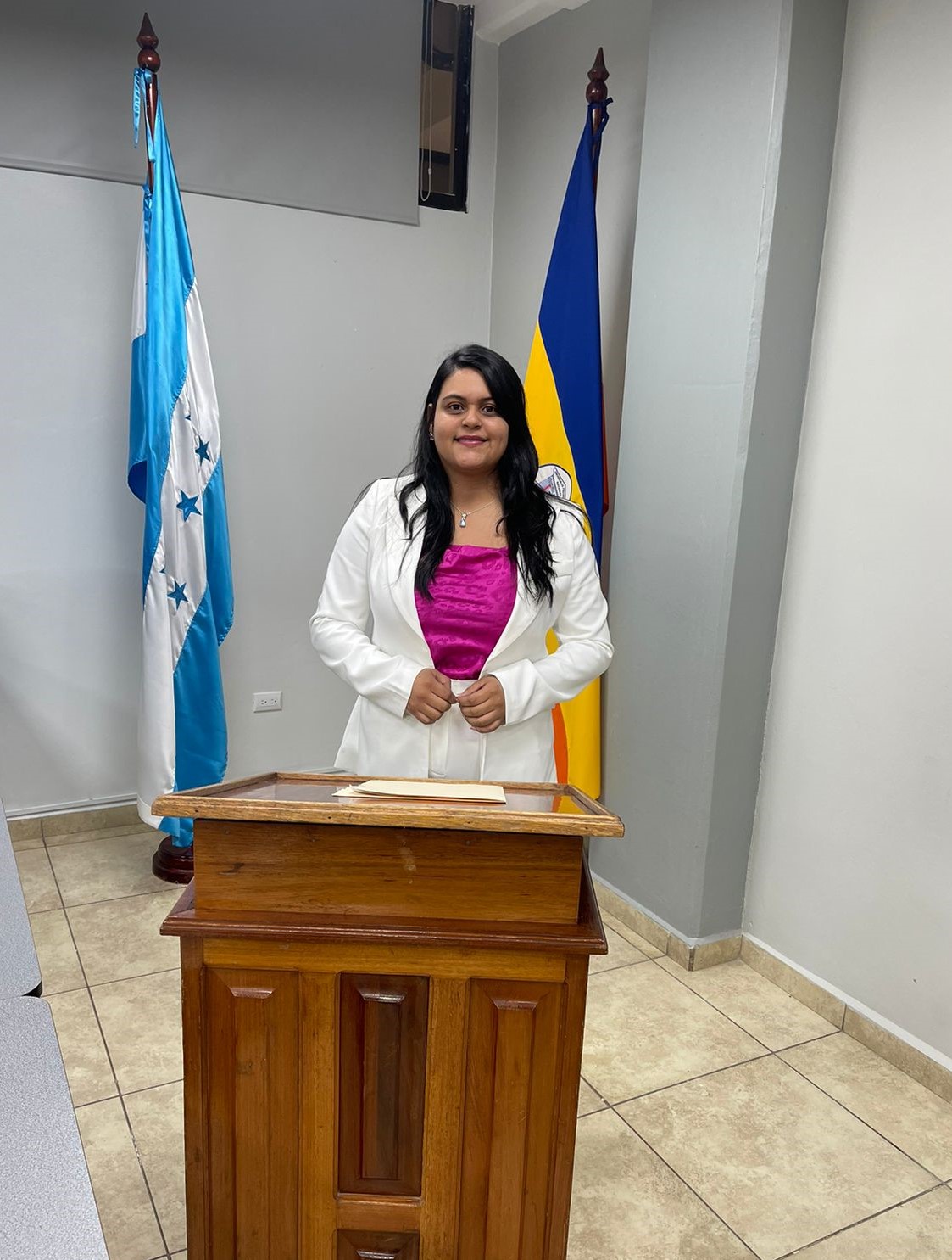 Defensa de tesis, Licda. Fanny Graciela Vargas 